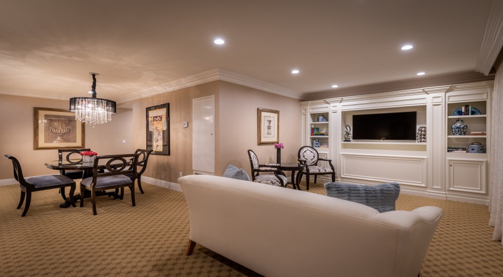 Beverly Hills Plaza Hotel image
